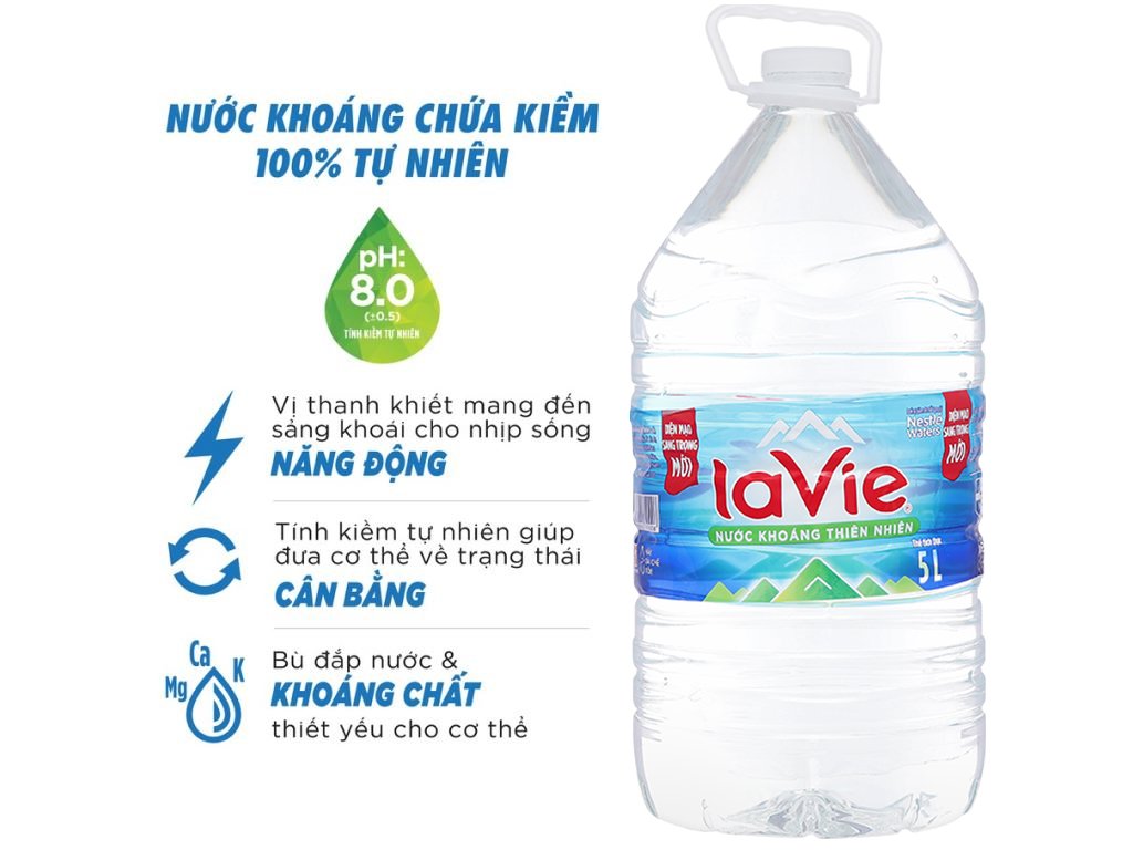 Thùng 4 chai nước khoáng La Vie (7)